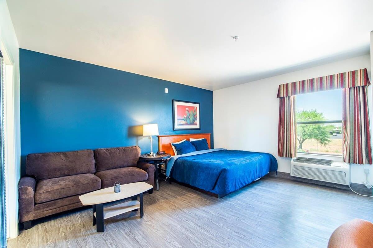 Vistas 107- Modern Studio Sleeps 3 With Style Sierra Vista Extérieur photo